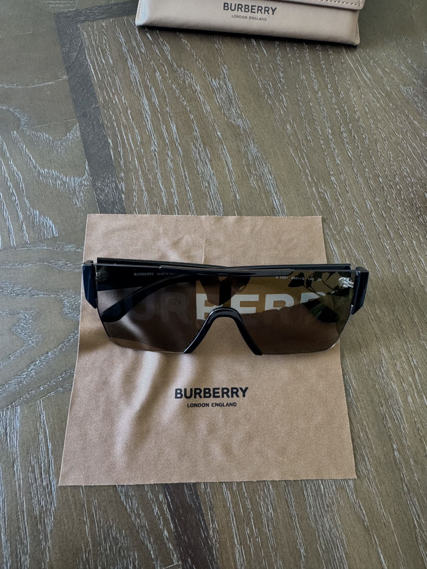 Burberry sunglasses