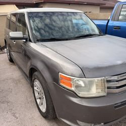 2010 Ford Flex 