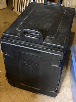 Carlisle FoodService Products Cateraide Front Loading Insulated Food Pan Carrier
