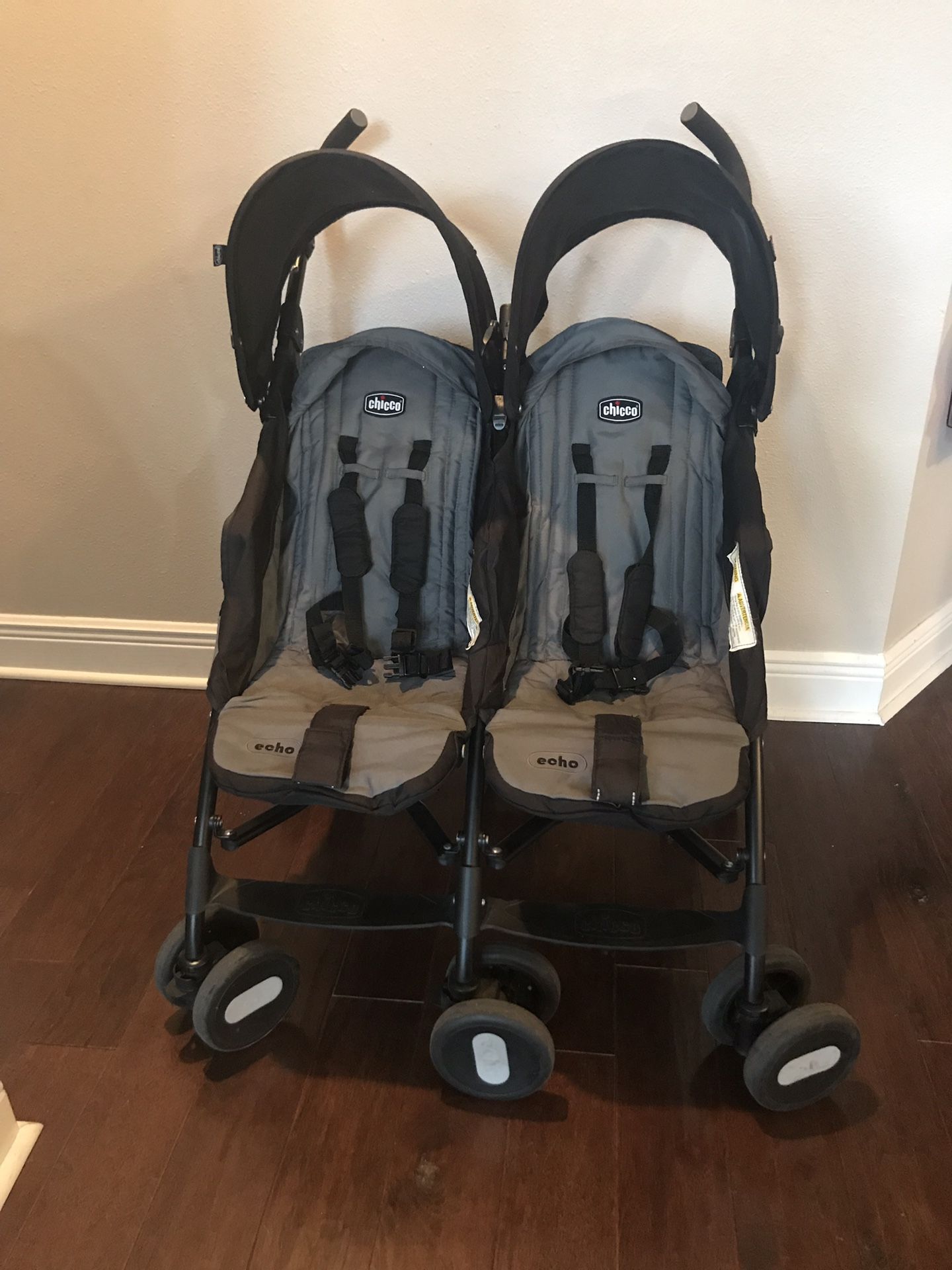 Chicco echo double umbrella stroller