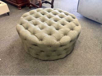 Tufted ottoman