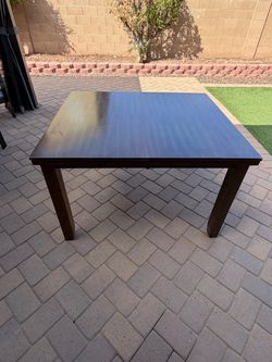 Table, chairs, and bench - Make an offer