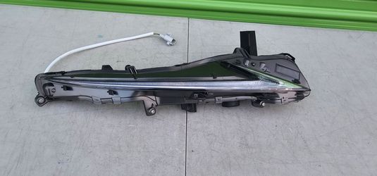 Lexus is300 drl , turn signal light
