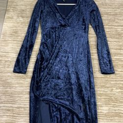 Crushed velvet blue dress