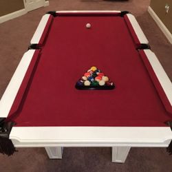 7.5 pool Table custom painted white sticker logos can be removed! With Accessories 