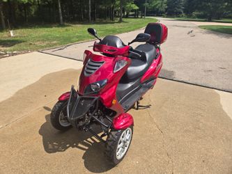 3 wheeler scooter