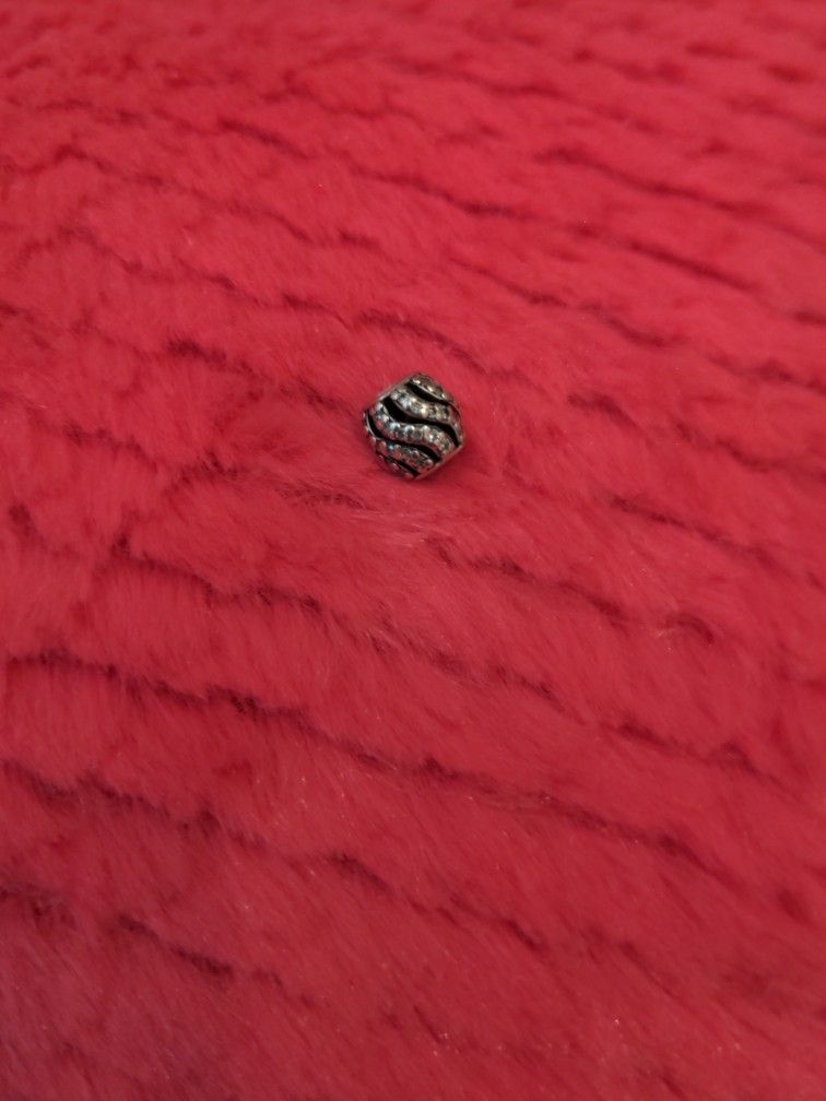 Pandora Diamonds Charm