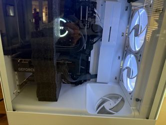 Player Two Gaming PC (NZXT) - RTX 5070 (12GB) W/ Core Ultra 7 270K - New/Unused
