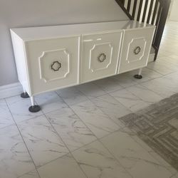 Sideboard/console Table 