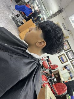 Barber In School 💈