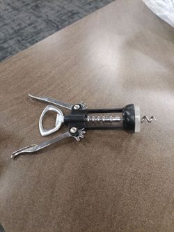 Wine opener