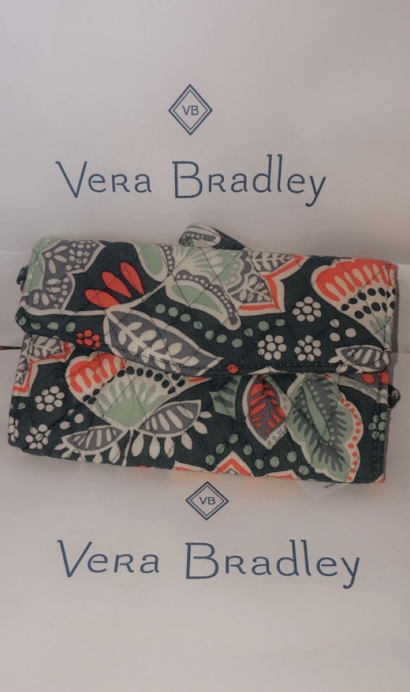 VERA BRADLEY WALLET