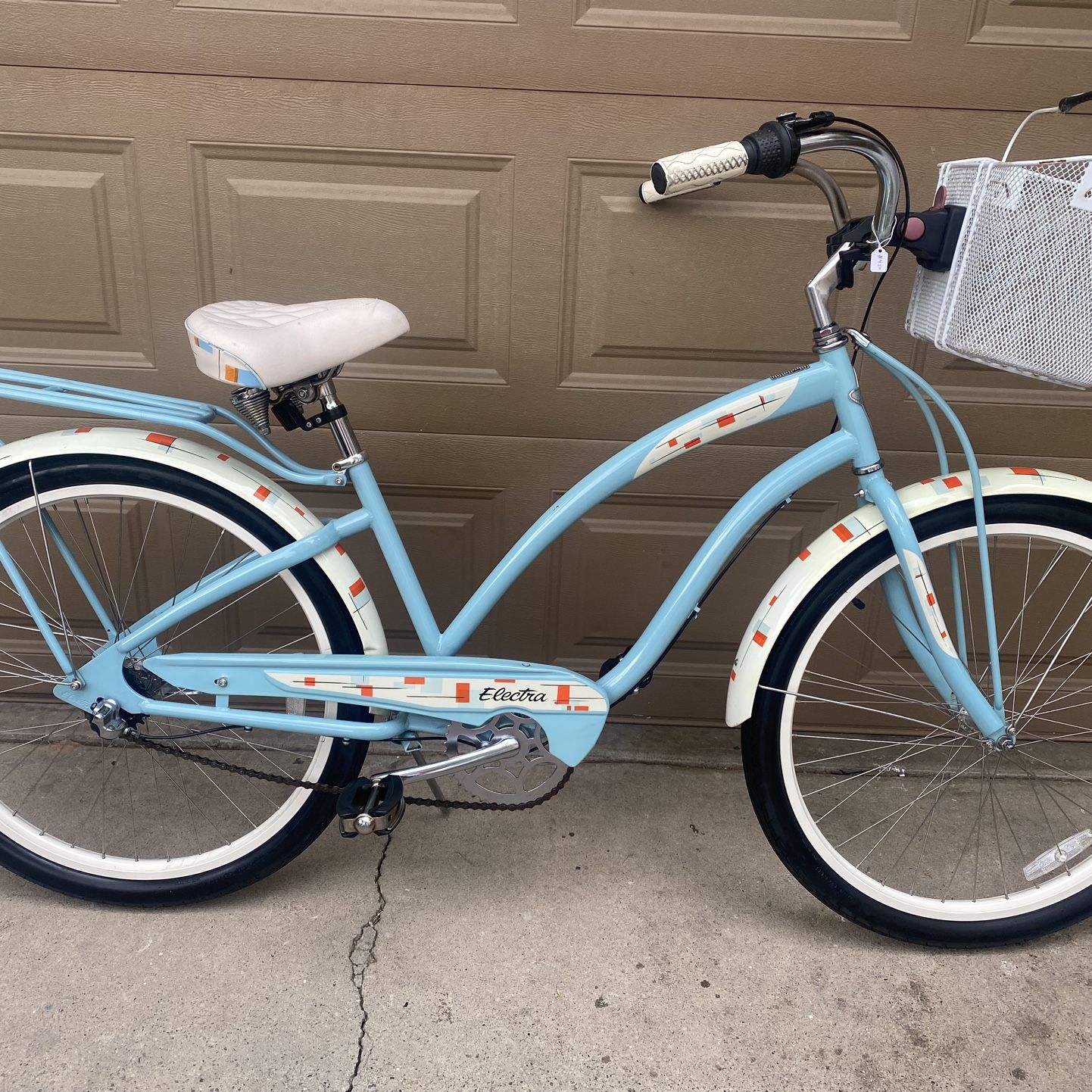 electra gigi bicycle Electra Gigi 3 Speed Beach Cruiser for Sale in Riverside, CA