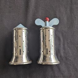 Salt and Pepper Mill