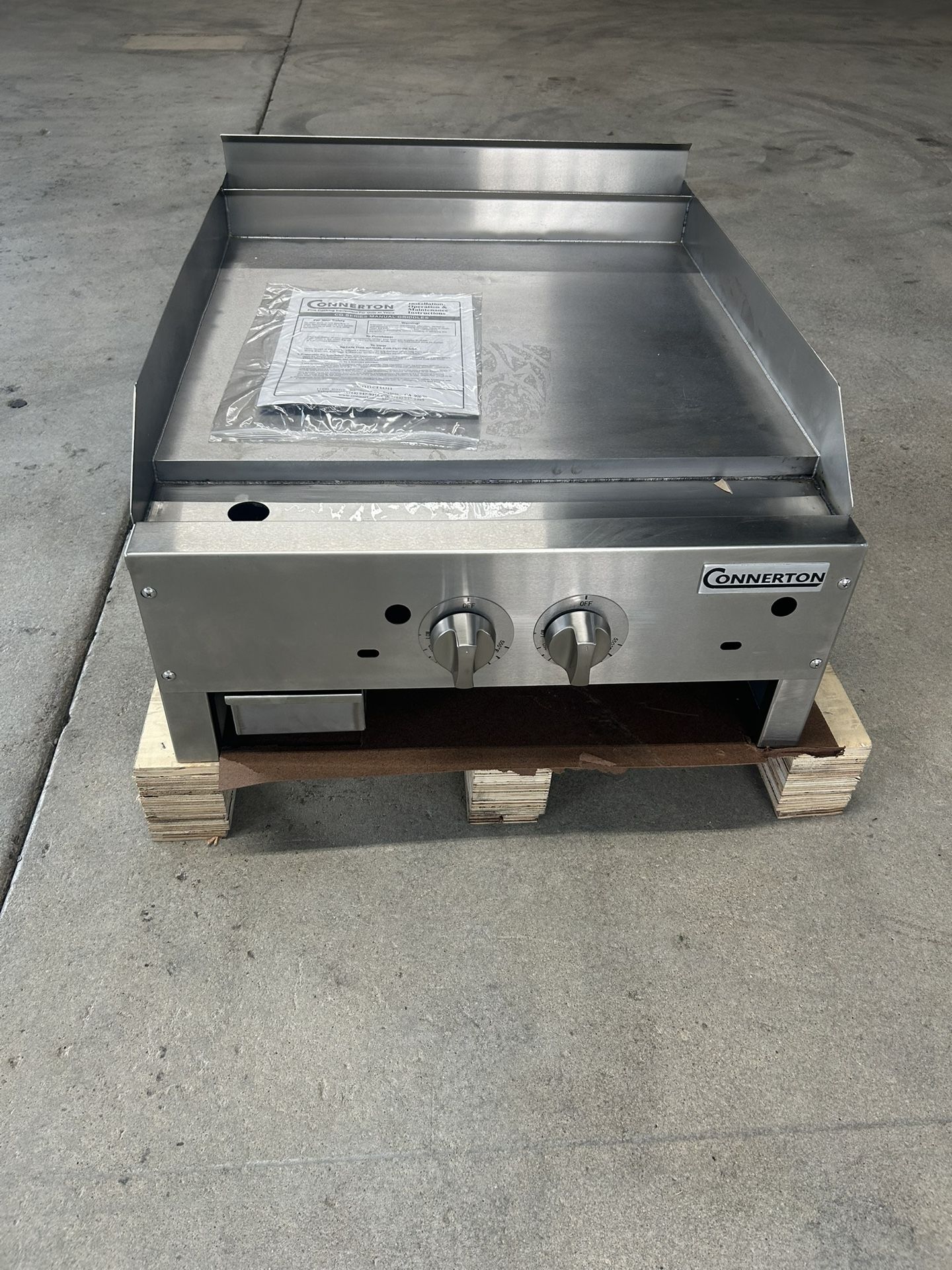 NSF 24” Thermostatic Griddle, 60,000 BTUs Total.