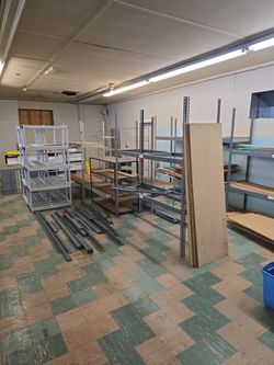 Free metal racks