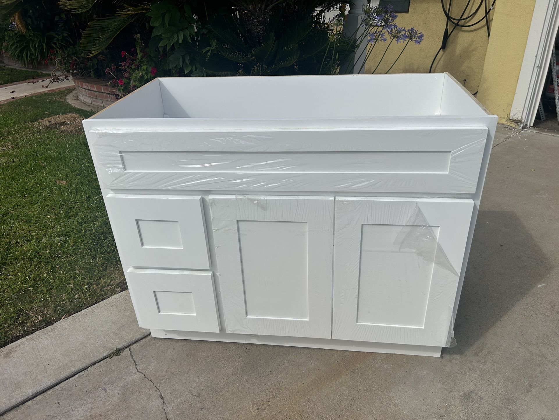 Bathroom Cabinets  Shaker Style