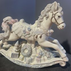 Sankyo Christmas Musical Rocking Horse Fine Porcelain Vintage 24K Gold Accents