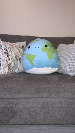 18”Squishmallows Roman The Earth
