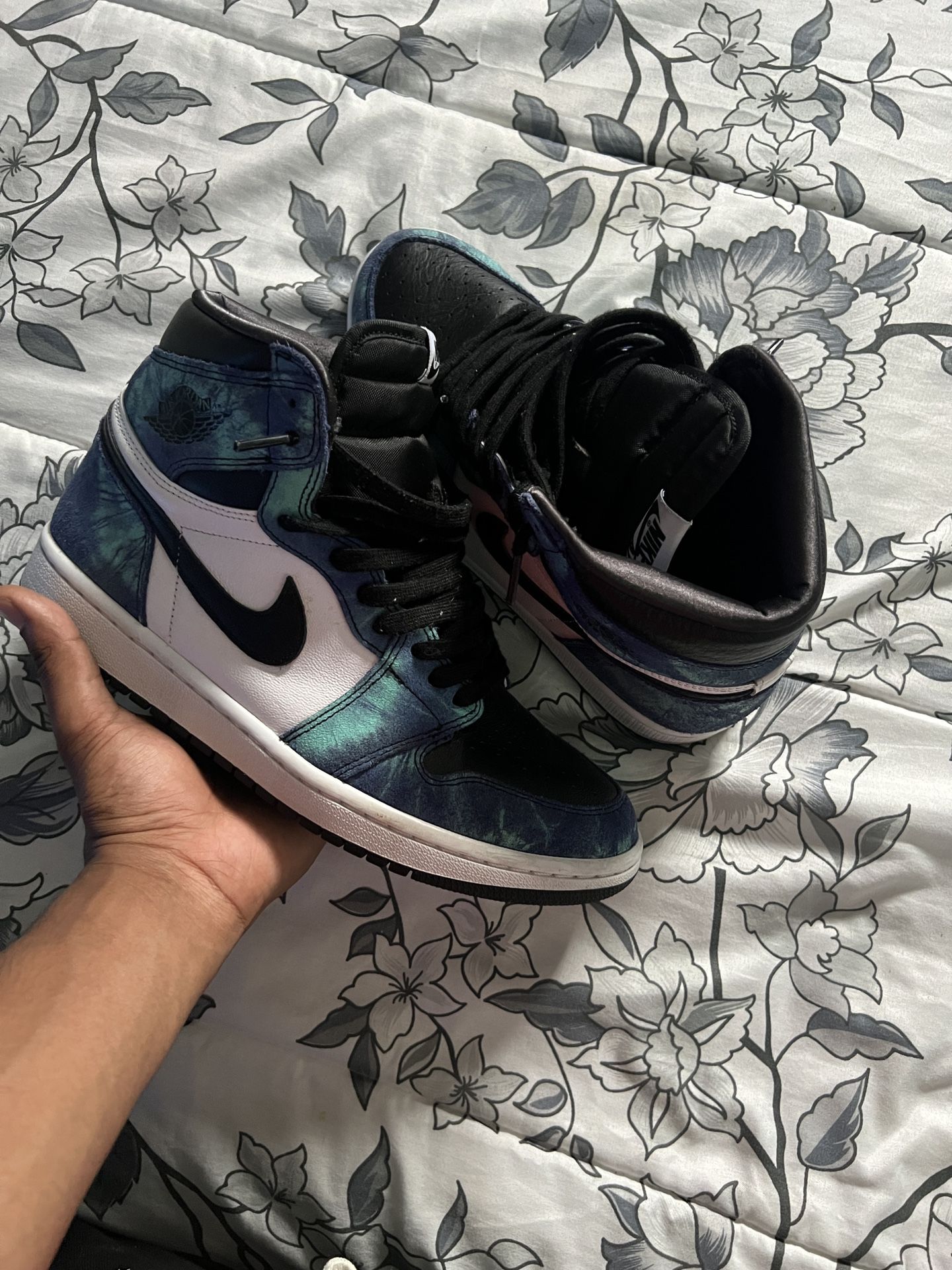 jordans 1 sz 10