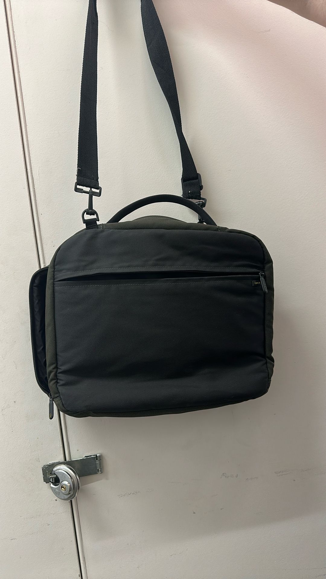 Laptop bag