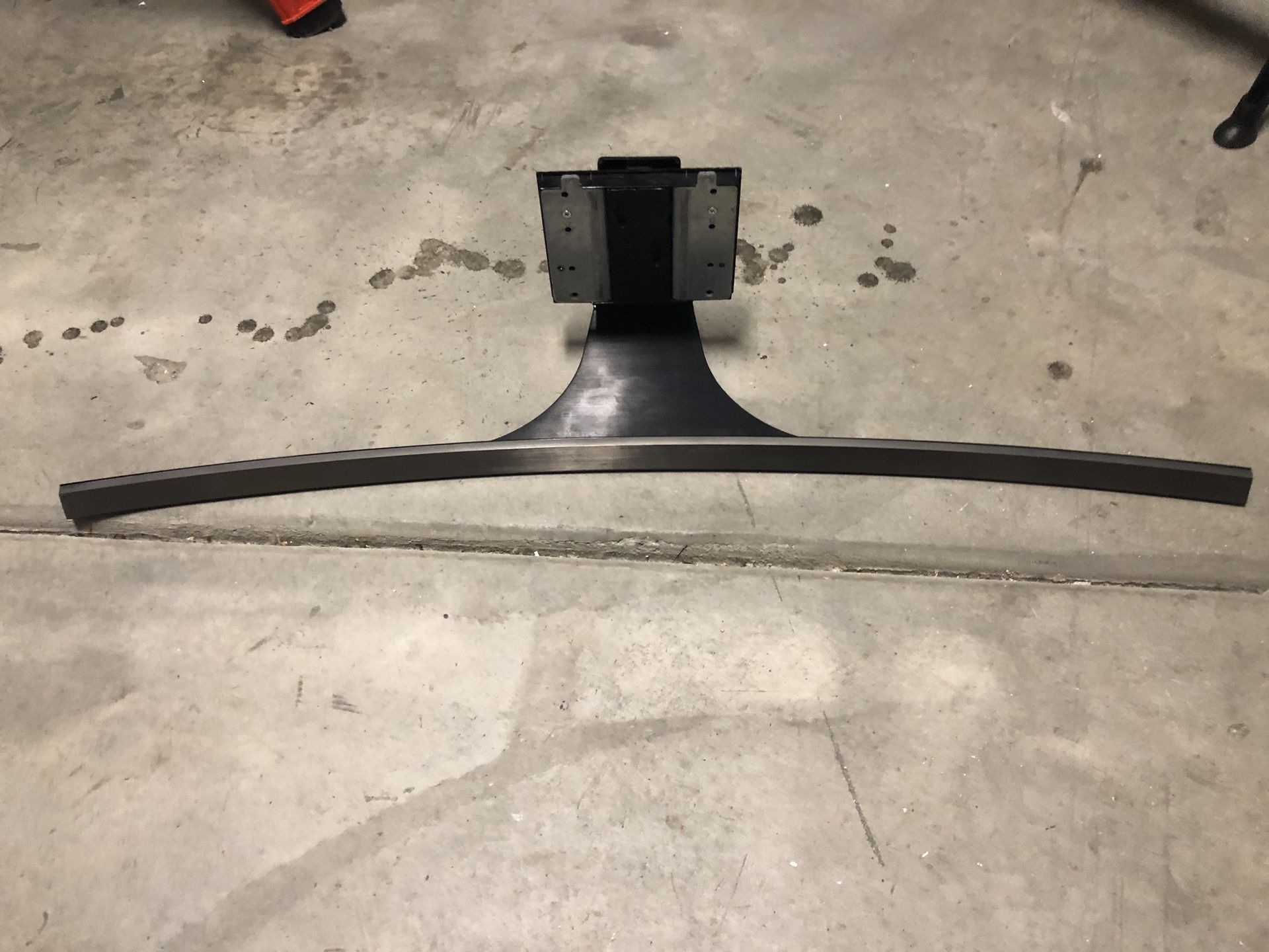 Samsung TV Stand JU7000/7500 For 60" - 65" TV