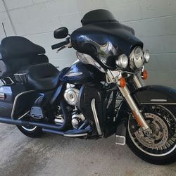 2013 Harley-Davidson FLHTK Electra Glide Ultra Limited