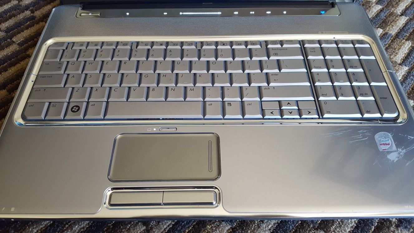 hp laptop Dv7 1020us