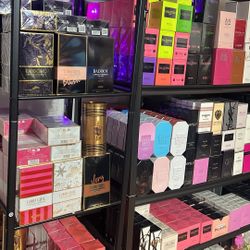 Ysl Dior Versace Gucci Chanel Prada Brand new men and female perfumes and Cologne for sale bulk and singles available sample available to smell✅ 