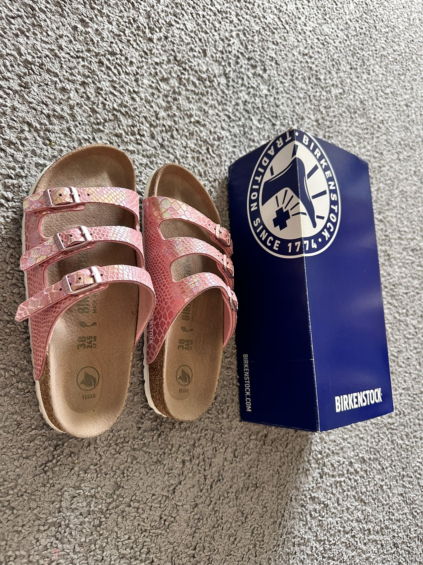 Birkenstock Women Sandal Size 8