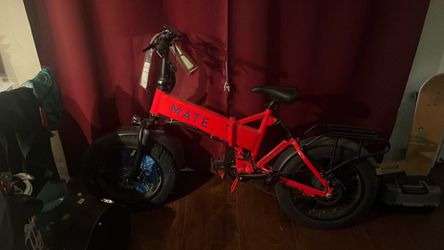 https://offerup.co/faYXKzQFnY?$deeplink_path=/redirect/ Folding Fat Tire E-Bike — Never Used — Needs Battery/Tires — $650 OBO
