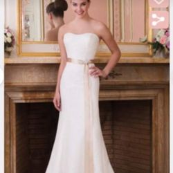 Wedding Dress - Size 10