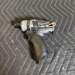 Milwaukee M12 FUEL 12V Lithium-Ion Brushless Cordless 1/4 in. Hex 2-Speed Screwdriver (Tool-Only)