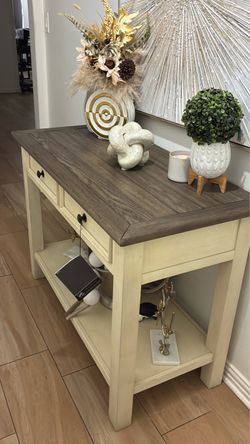 Mesa de pasillo