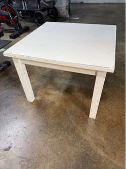 Pottery Barn Toddler Table