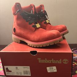 Men’s Timbs Size 10