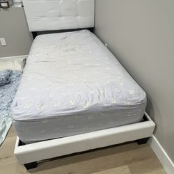 Brand New Twin Bed Frame Cloth 