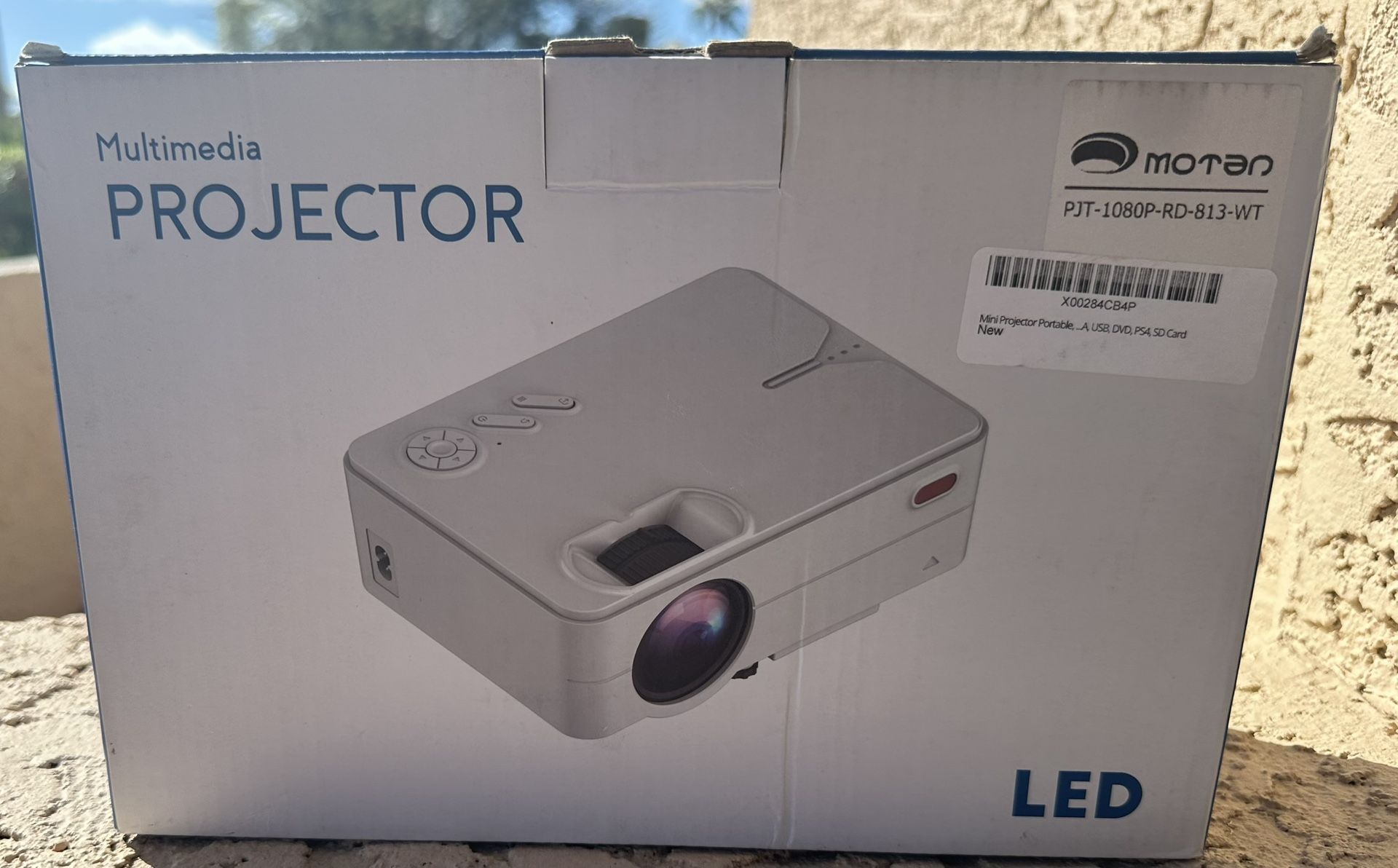 LED Multimedia Projector
