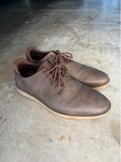 Dress shoes