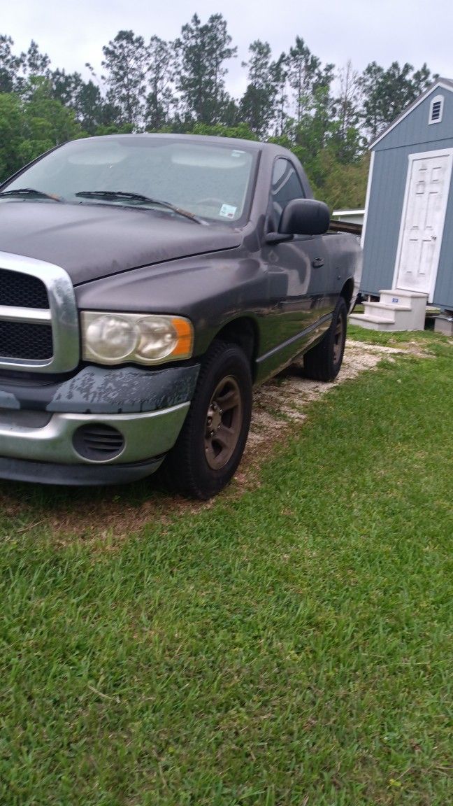 2004 Dodge Ram 1500 4.7 V8 for parts