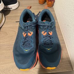 Woman’s Hokas GTX Size 9