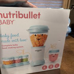 Baby Nutribullet + bags 50pc