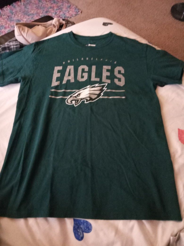 EAGLES T SHIRT