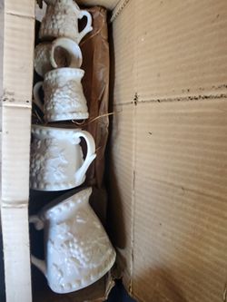 Vintage Milk Glass Measuring cups