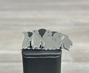 GFMW Sterling Silver Penguin Waddle Brooch (PO1020822)