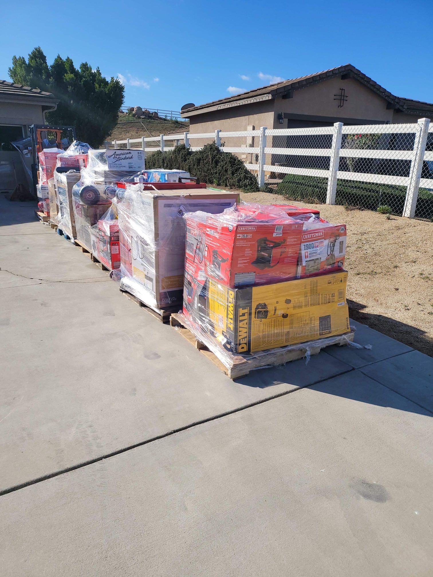 Pallet Liquidation Sale  