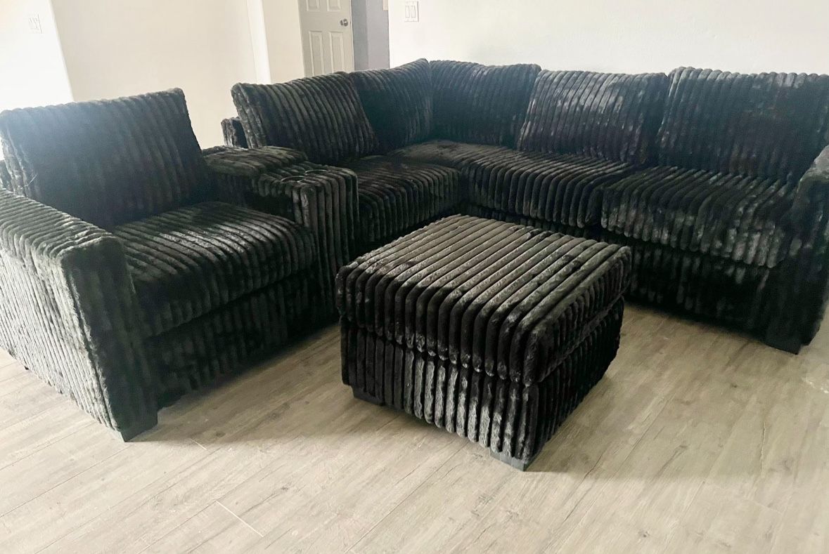 Sectional Sofa Set