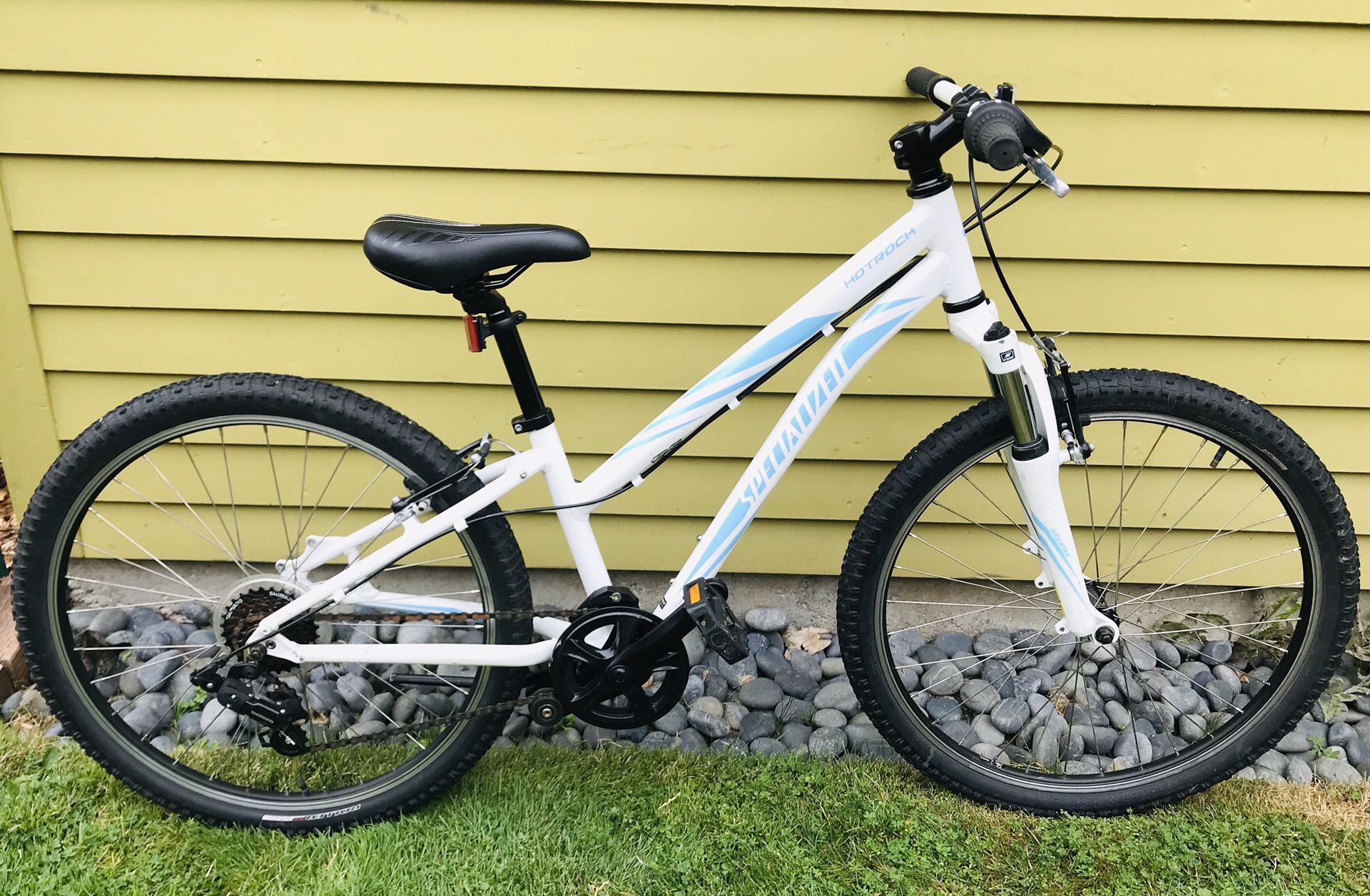 Specialized Hotrock 24” Kids Mountain Bike