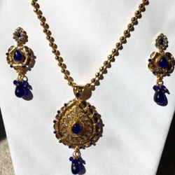 Bollywood Indian Blue gold tone Faux POLKI KUNDAN PENDANT + earrings. NWOT.