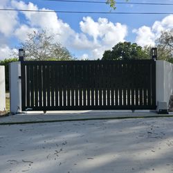 Rolling Gate Aluminum